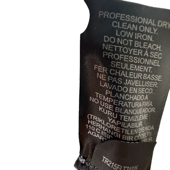 Tibi White Off Shoulder Lacy Eyelet Top
Size 4 small Florals - Picture 10 of 11